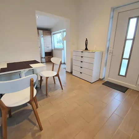 Apartma Marjeta *